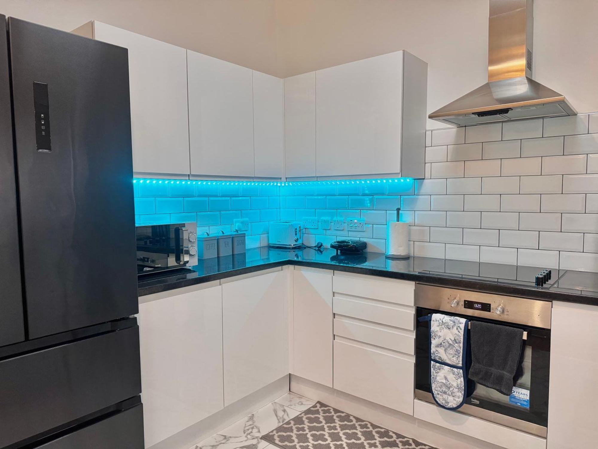 Modern 1-Bed Apt 30Min To Central London & Parking Εξωτερικό φωτογραφία