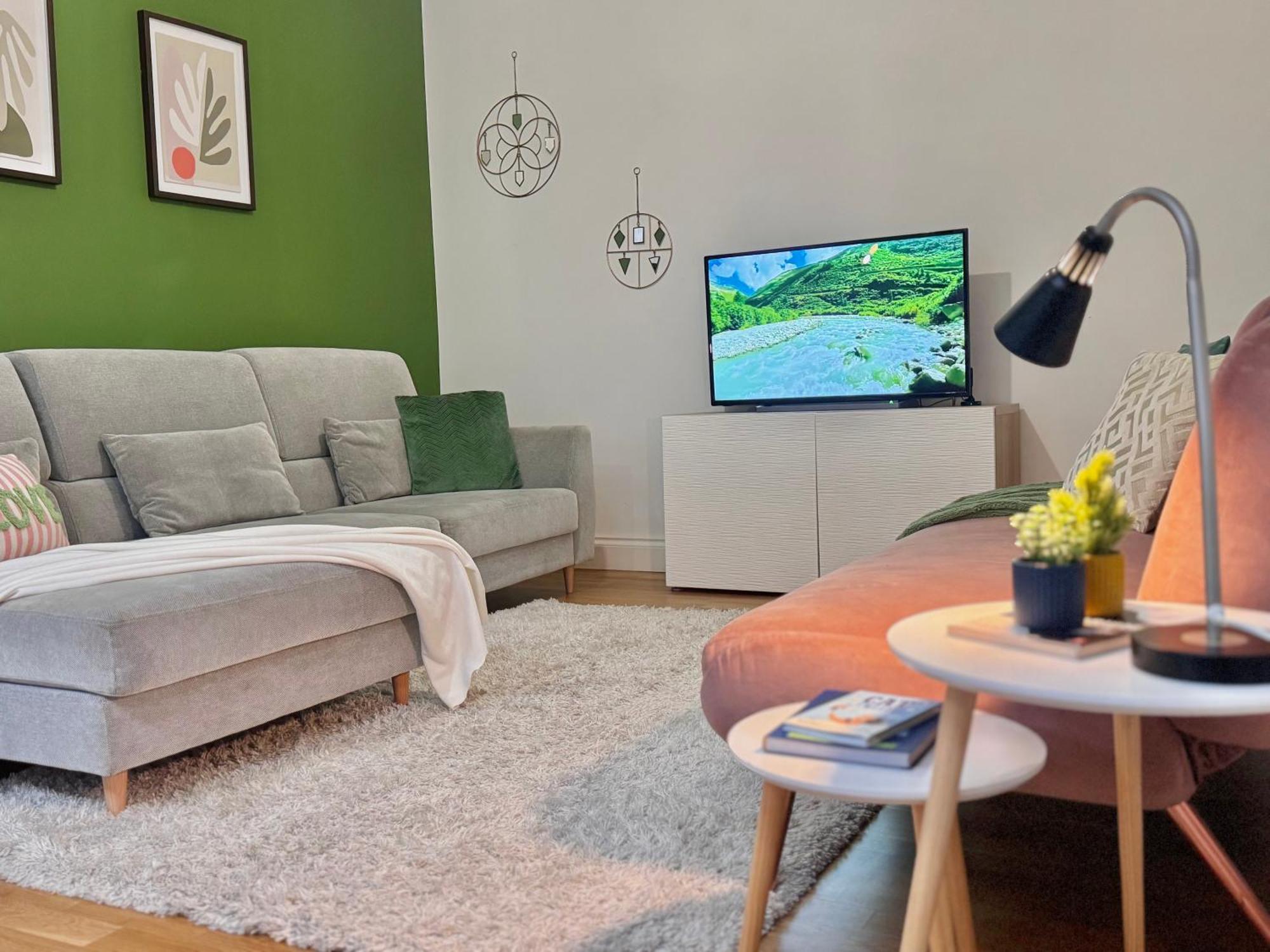 Modern 1-Bed Apt 30Min To Central London & Parking Εξωτερικό φωτογραφία