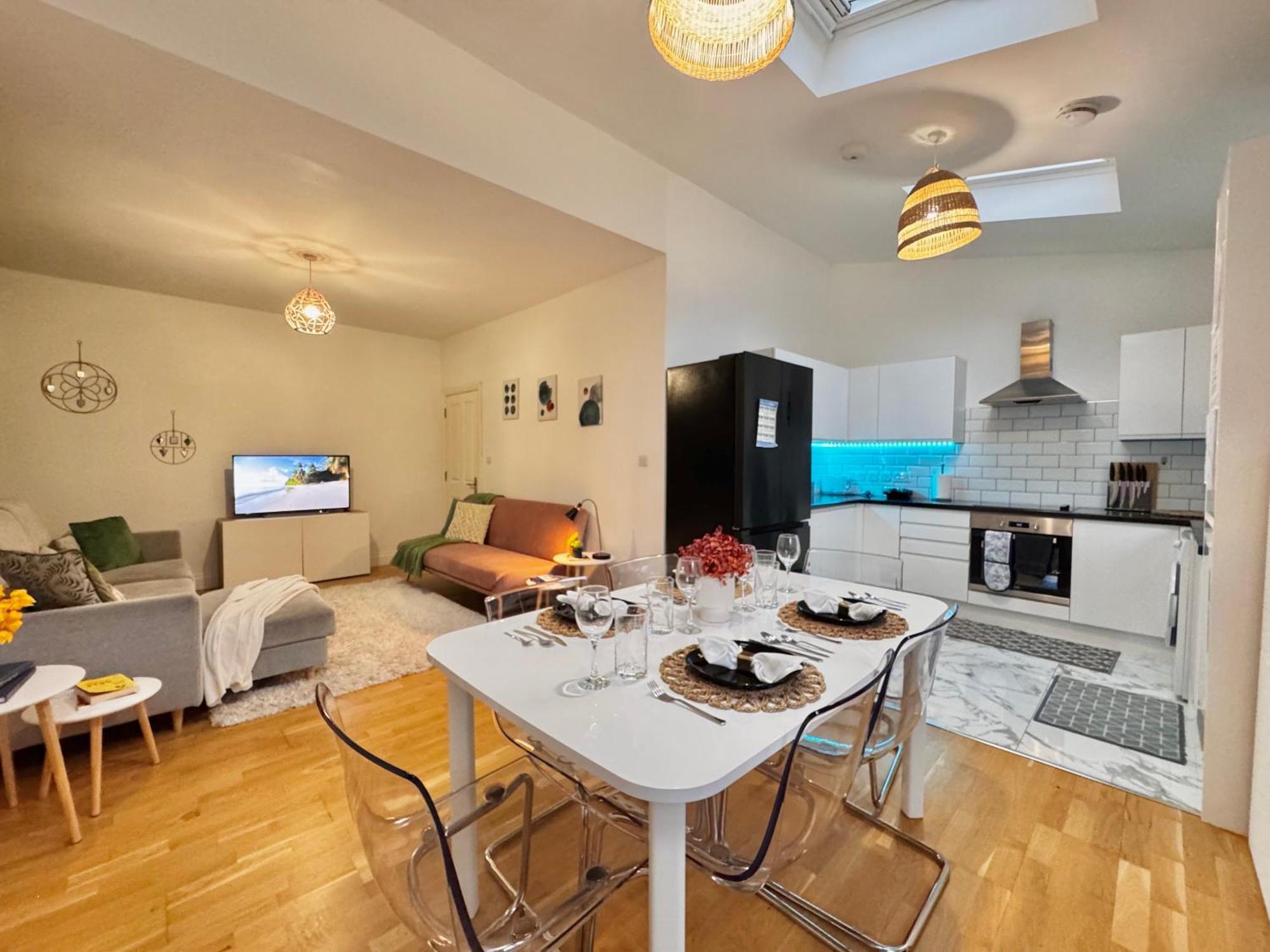 Modern 1-Bed Apt 30Min To Central London & Parking Εξωτερικό φωτογραφία