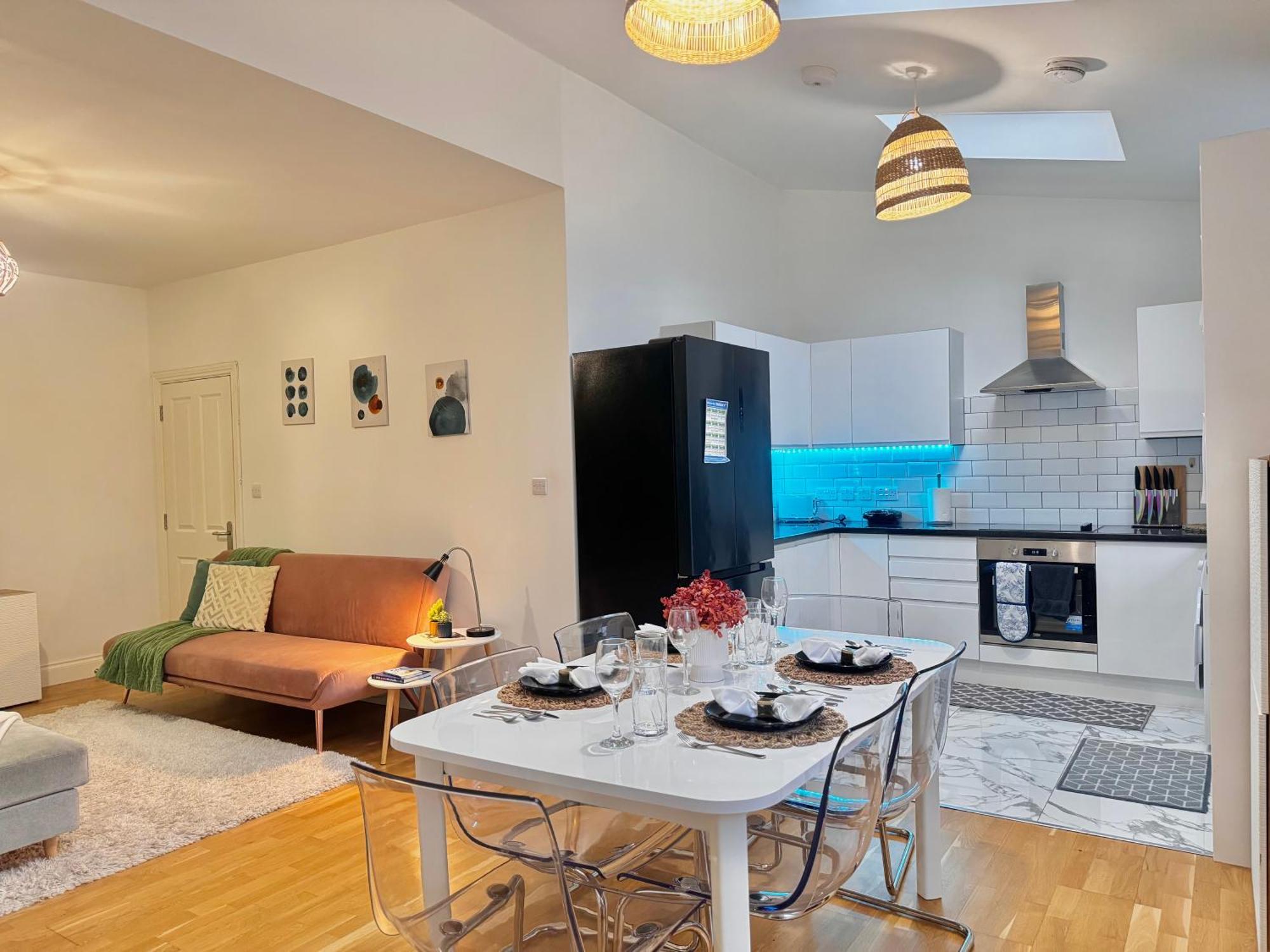 Modern 1-Bed Apt 30Min To Central London & Parking Εξωτερικό φωτογραφία