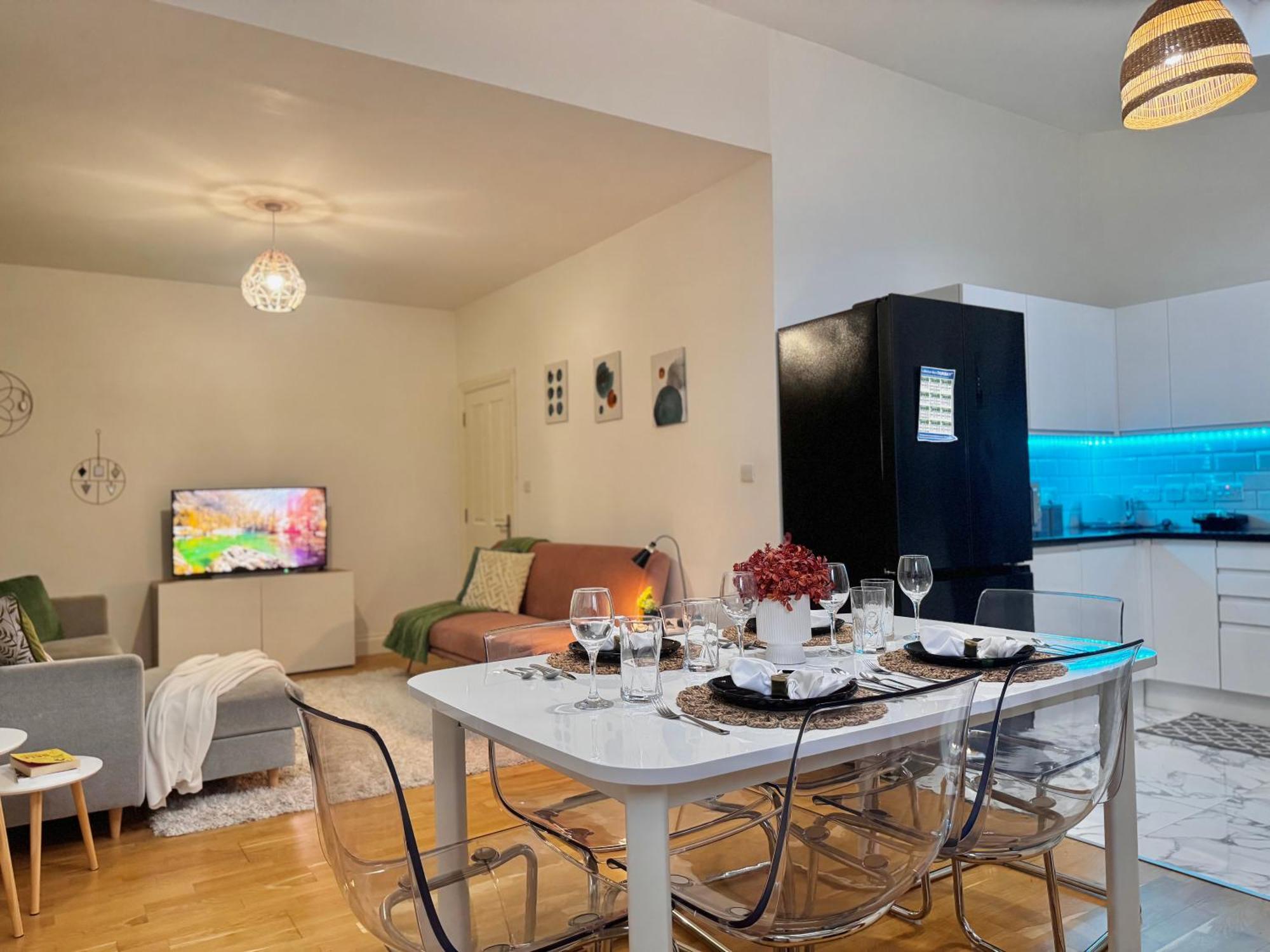 Modern 1-Bed Apt 30Min To Central London & Parking Εξωτερικό φωτογραφία